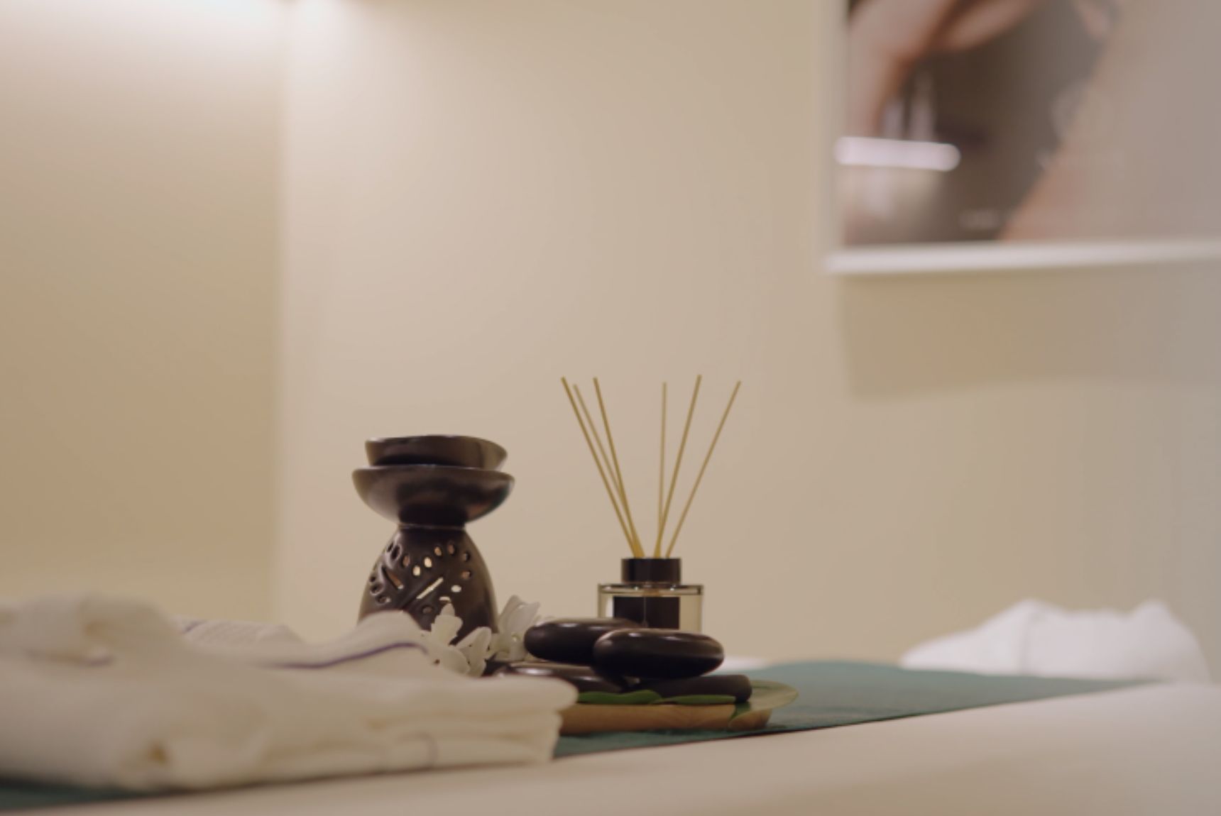 How Nakhon Spa Incorporates Aromatherapy for Deep Relaxation