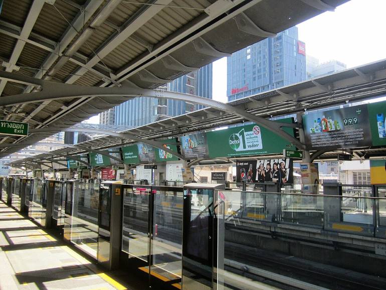 How to Reach Nakhon Spa by BTS Skytrain
