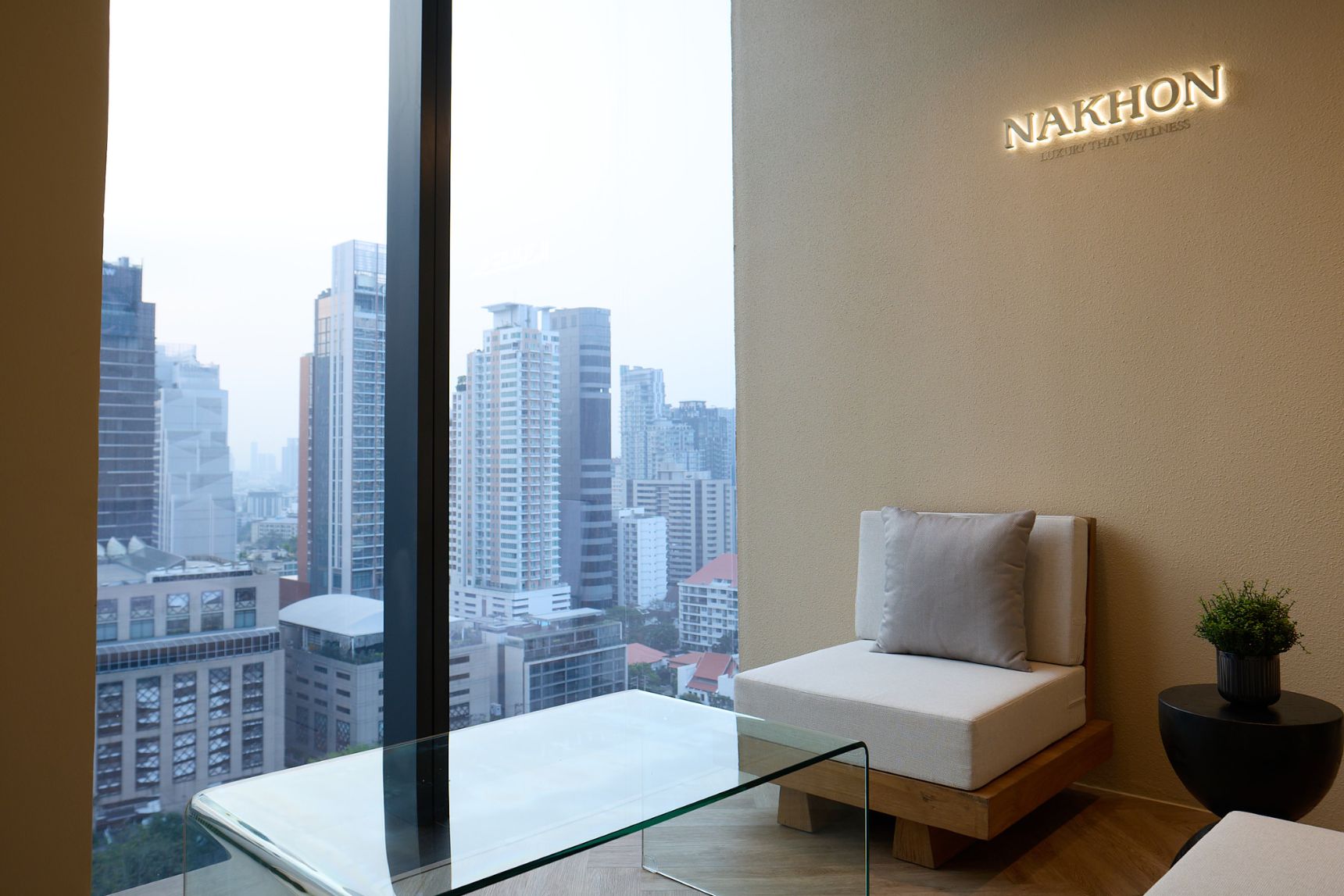 Neuroendocrine Effects Of Aromatherapy at Nakhon Spa Bangkok